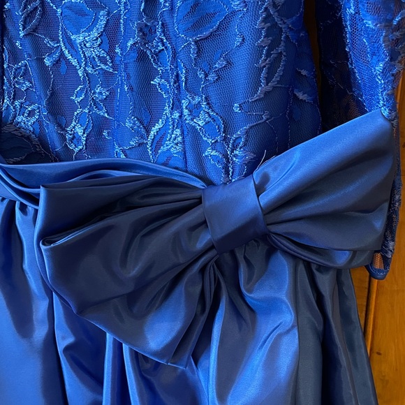 Gorgeous 80’s Cocktail Dress in Cobalt Blue - Picture 4 of 7